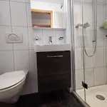 Billabong Apartment *